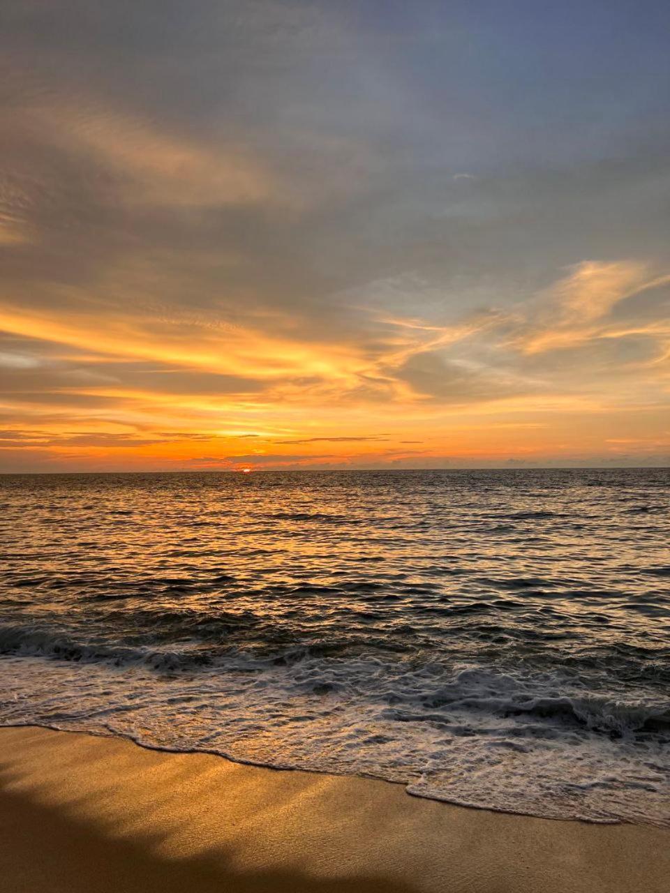 Bayu Beach Penarek Kampung Penarik Exteriör bild