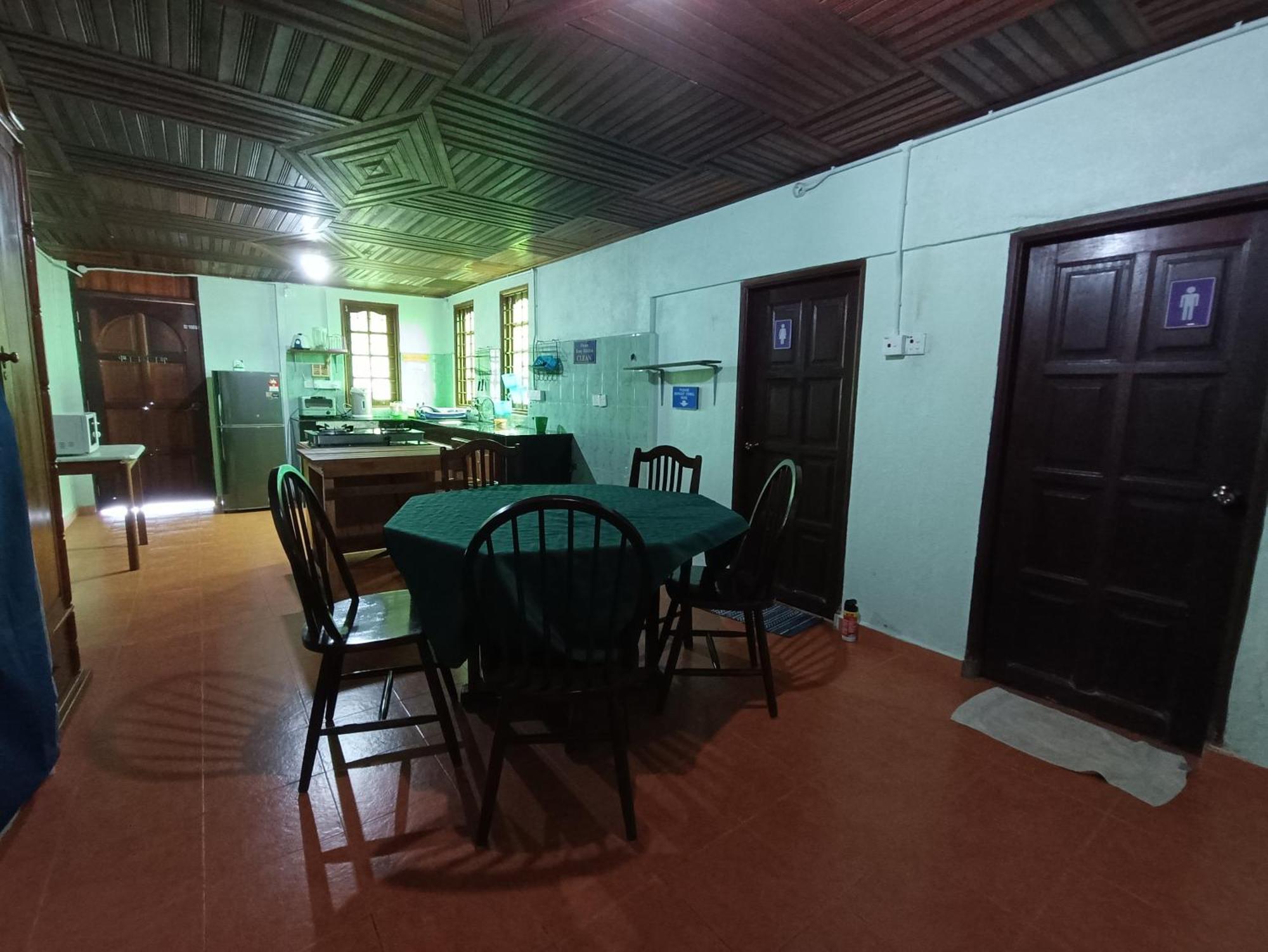 Bayu Beach Penarek Kampung Penarik Rum bild